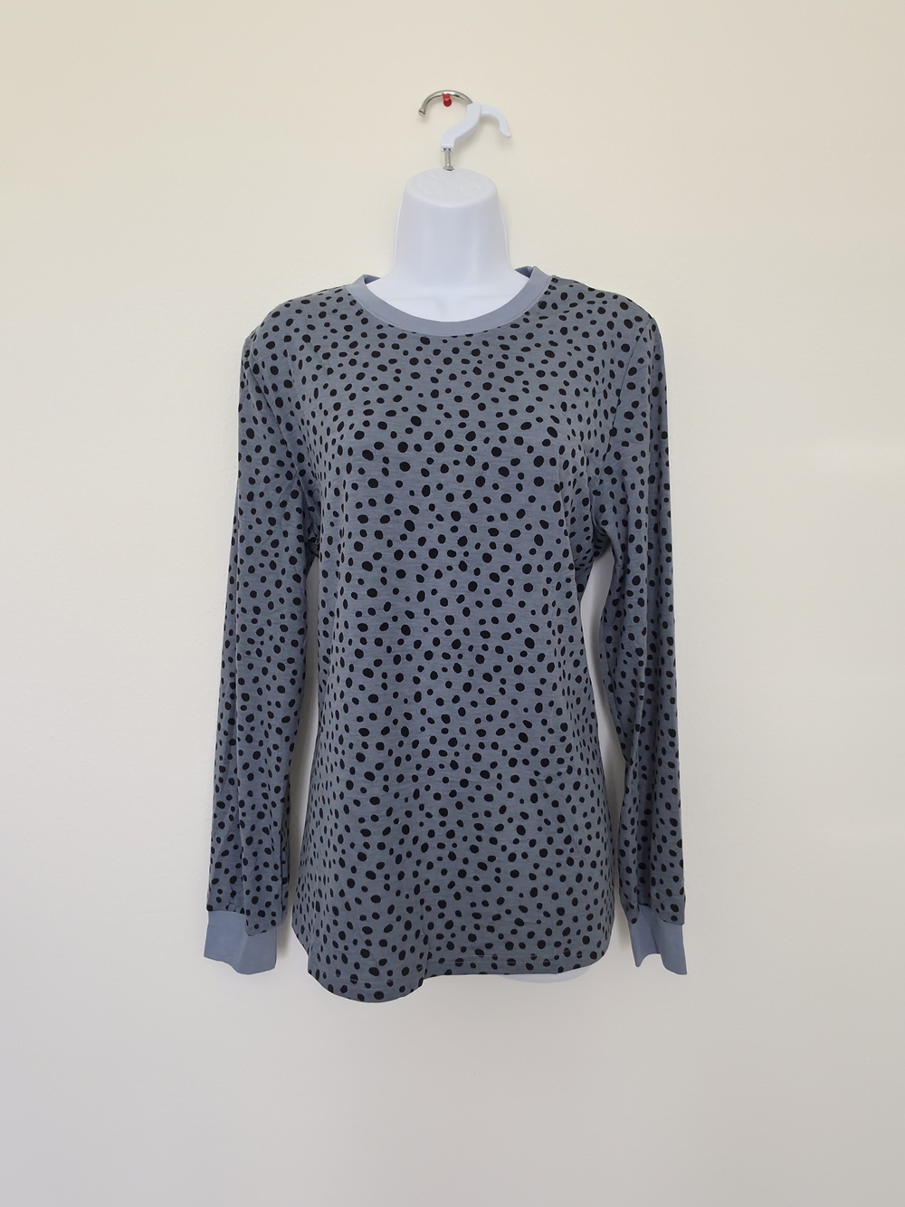 Women's Gray Polka Dot Long Sleeve Tee